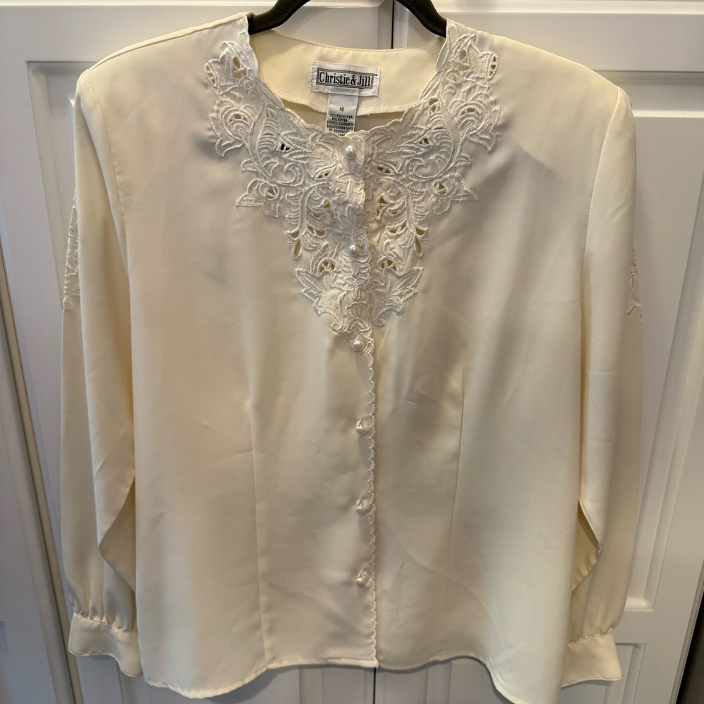 Vintage Christie & Jill Women's Blouse Size 12 Ivory Floral Embroidery Button